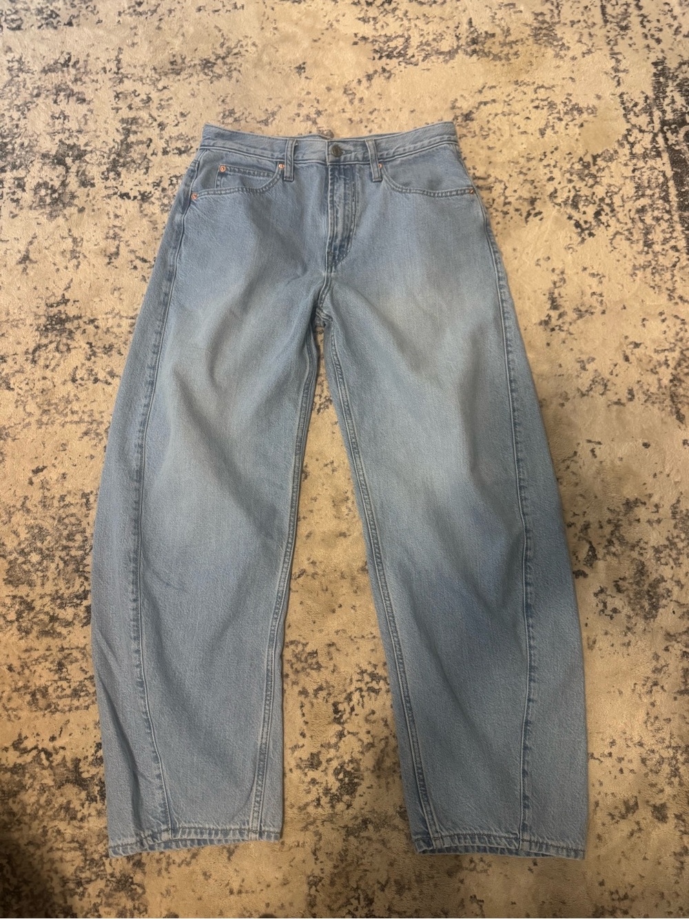 Barrel Light Wash Jeans